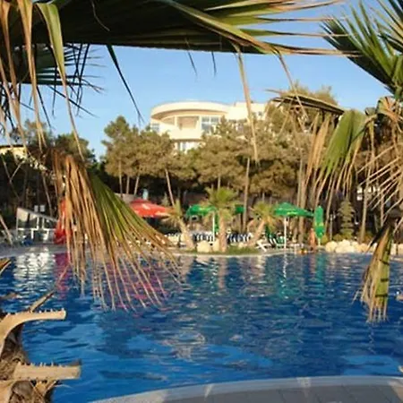 Dolce 4* Kryemëdhej