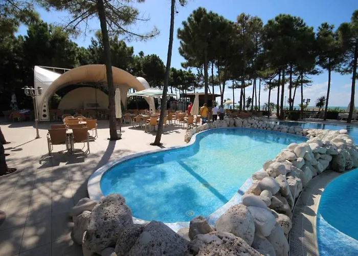 Hotel Dolce Kryemedhej